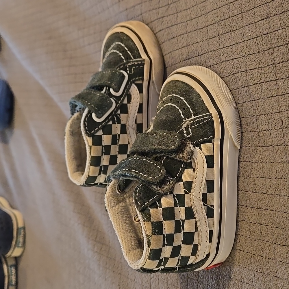 Vans toddler SK8 mid reissue size 4c - forest green/white